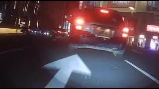你問我逼三小？我看你是很不懂圓環喔（未打方向燈舉發成功）
