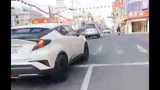 不要都到了路口才打燈提早打行嗎