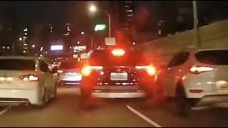 【車禍影片】轉換車道擦撞（2022.08.11 台北市建國高架南下