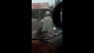 原來我的車有自帶防護立場?
