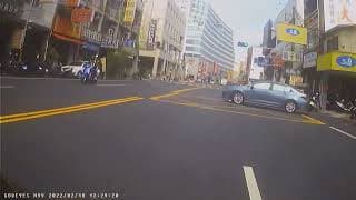 買完五十嵐也要看車啊