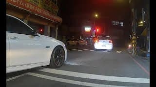 開車好兇喔~~會怕怕