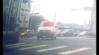 台灣最美的風景就在禮讓救護車時