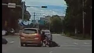 【車禍影片】新竹寶山路全家三寶撞機車（2022.06.04 新竹市東區寶山路 