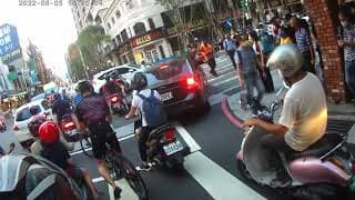 現場非常混亂 現場非常混亂