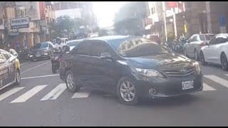 【車禍影片】 他以為我會閃，最低罰＄6600，國庫感謝您（檢舉成功） 