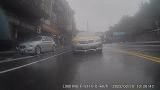 標準的小黃逼車(已提告、舉發違規)
