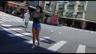 道路品質不佳，走起路來搖搖晃晃的