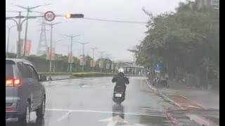 闖紅燈當水喝