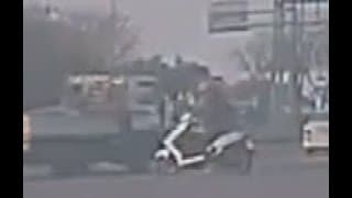 沒人要讓直行機車