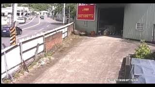 直接這樣歪過去捏