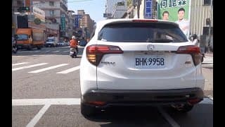 駕訓班沒教要怎麼迴轉啊