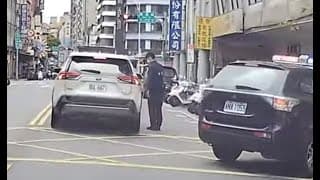 【療癒片】 instant karma - 警察就在你後面,還不給面子跨雙黃線闖紅燈?