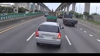 誰給你勇氣連續切3個車道?