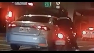 【車禍影片】 先踩剎車再擦撞（2022.12.21 台北市大安區基隆路三段