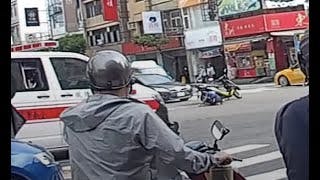 【車禍影片】禮讓救護車的事故（2022.10.15 台南市東區東寧路